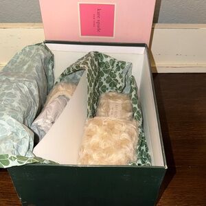 🫶🏼New Kate Spade cream slippers